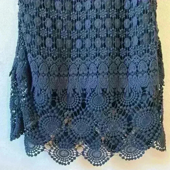 Velvet by Graham and Spencer Stretch Sheath Crocheted Lace Dress Sz Small Black - Picture 6 of 8